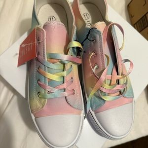 New women’s tied dyed